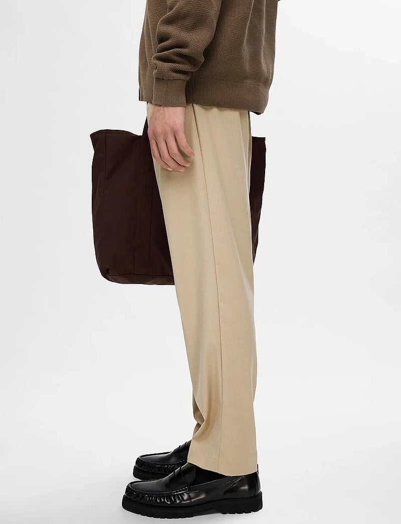 Selected - SLH190-REG TAPERED LEROY PLEAT PANT NOOS - casual byxor - incense - 3
