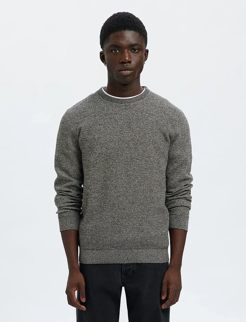 Selected - SLHROSS LS KNIT STRUCTURE CREW NECK NOOS - rund hals - black - 0