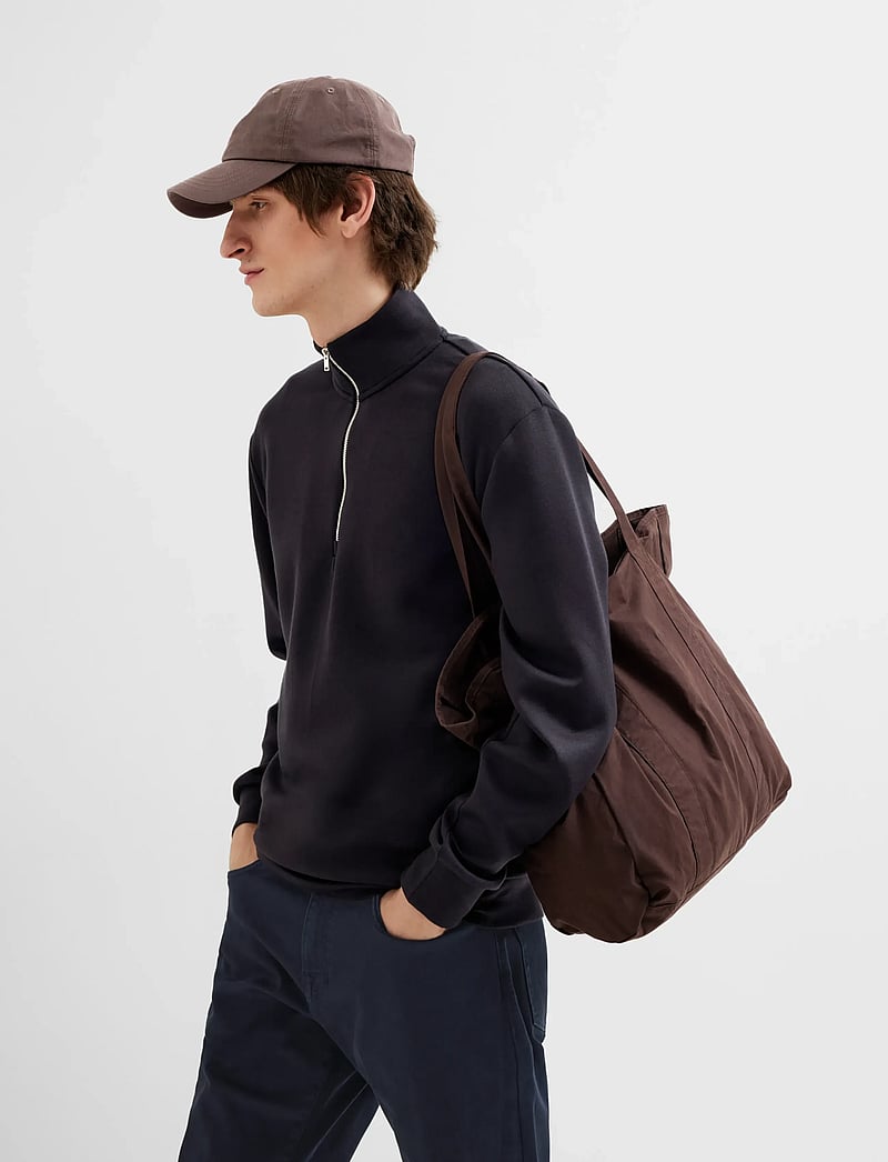 Selected - SLHEMANUEL SOFT ZIP HIGH NECK SWEAT NOOS - vacation essentials - black - 5