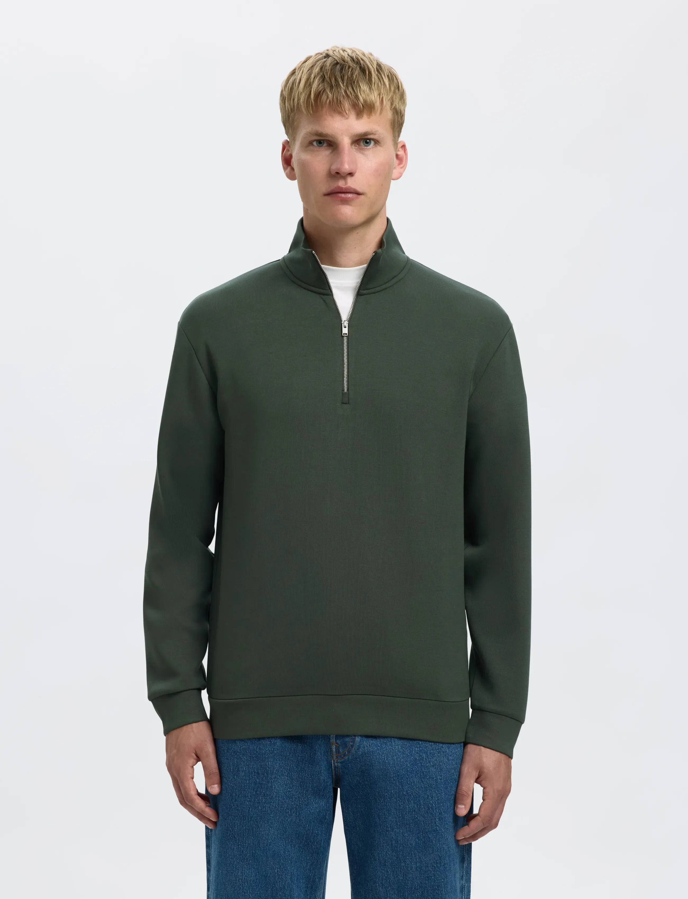 Selected SLHEMANUEL SOFT ZIP HIGH NECK SWEAT NOOS - Tøj - DEEP FOREST / khaki/green