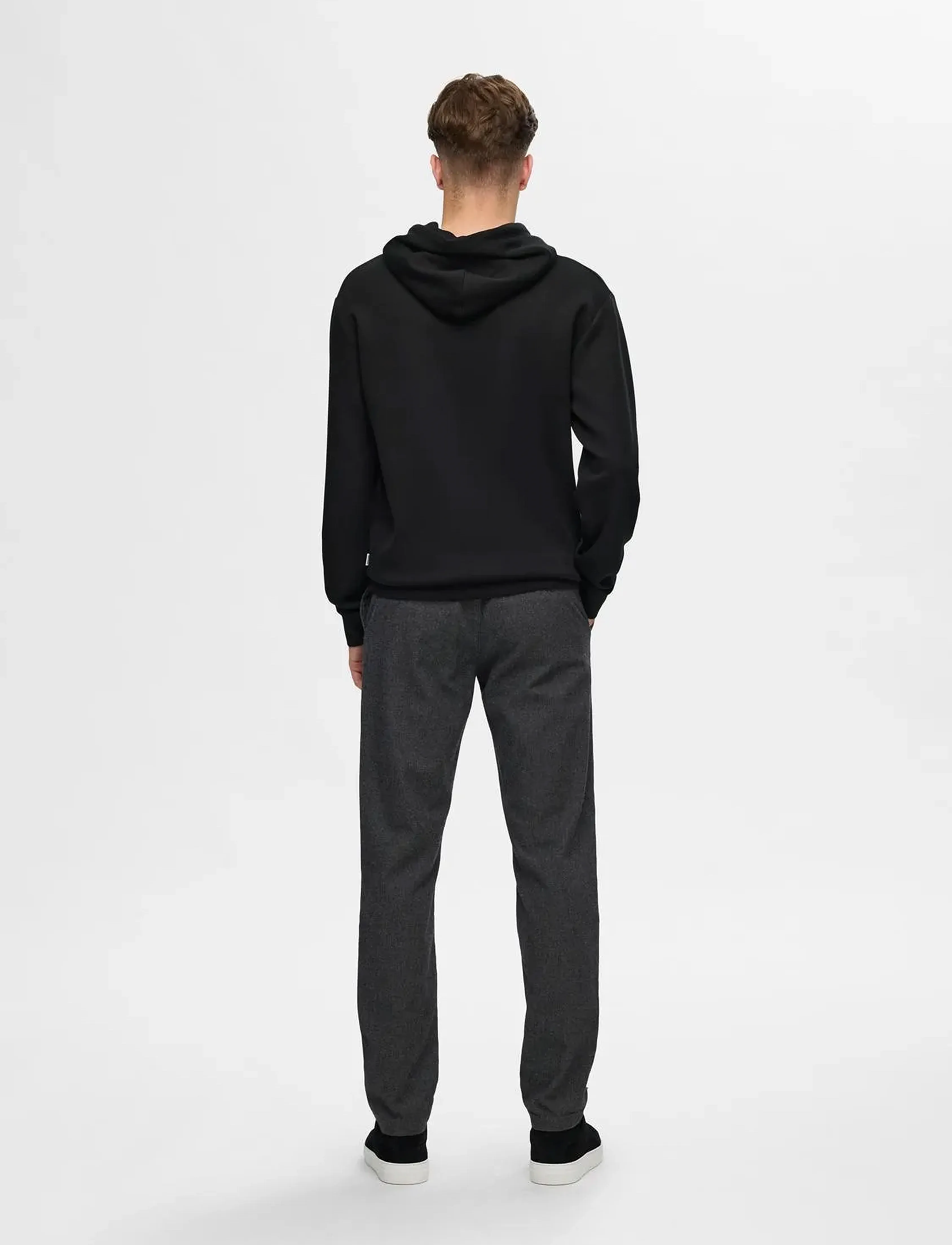 Selected - SLHEMANUEL SOFT HOOD SWEAT NOOS - sweats à capuche - black - 2