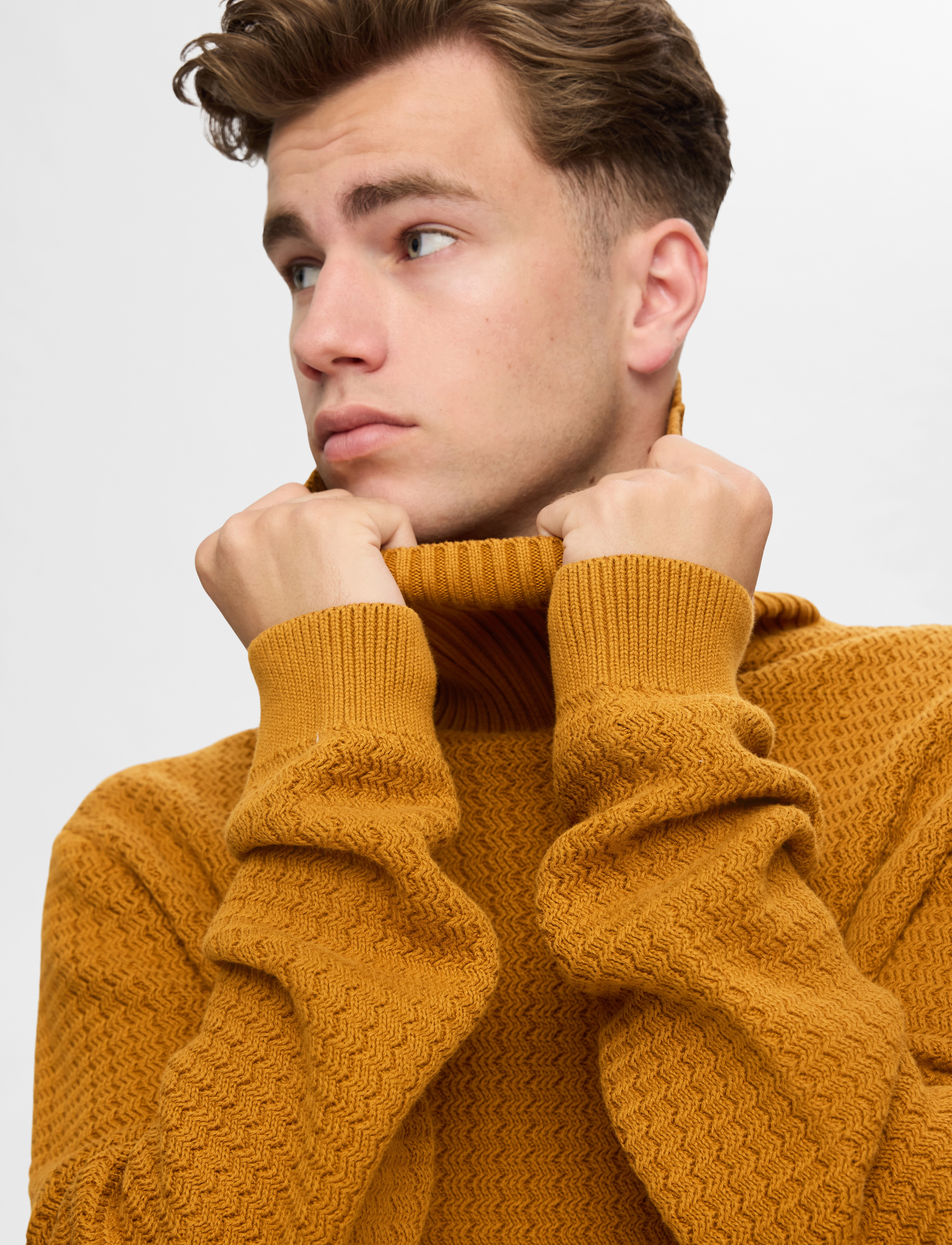 Selected - SLHZIG LS KNIT STRUCTURE ROLL NECK - cathay spice - 4