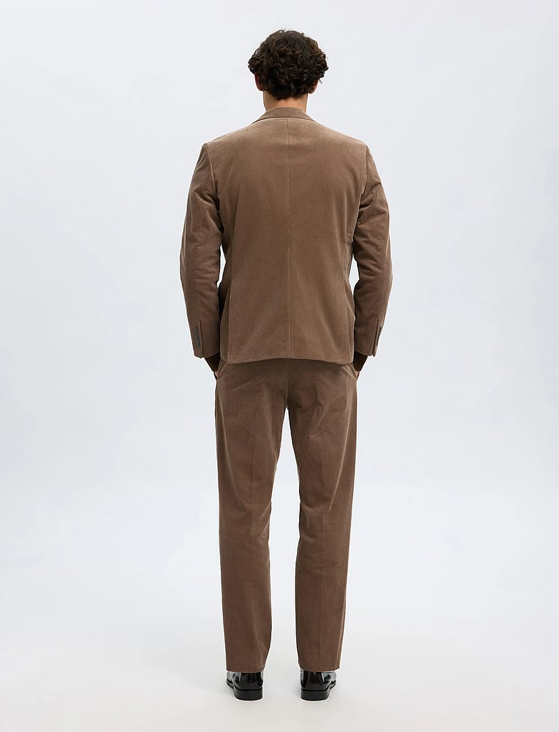 Selected - SLHREG-DUCA CORDUROY DB PEAK BLZ - dubbelknäppta kavajer - brownie - 2