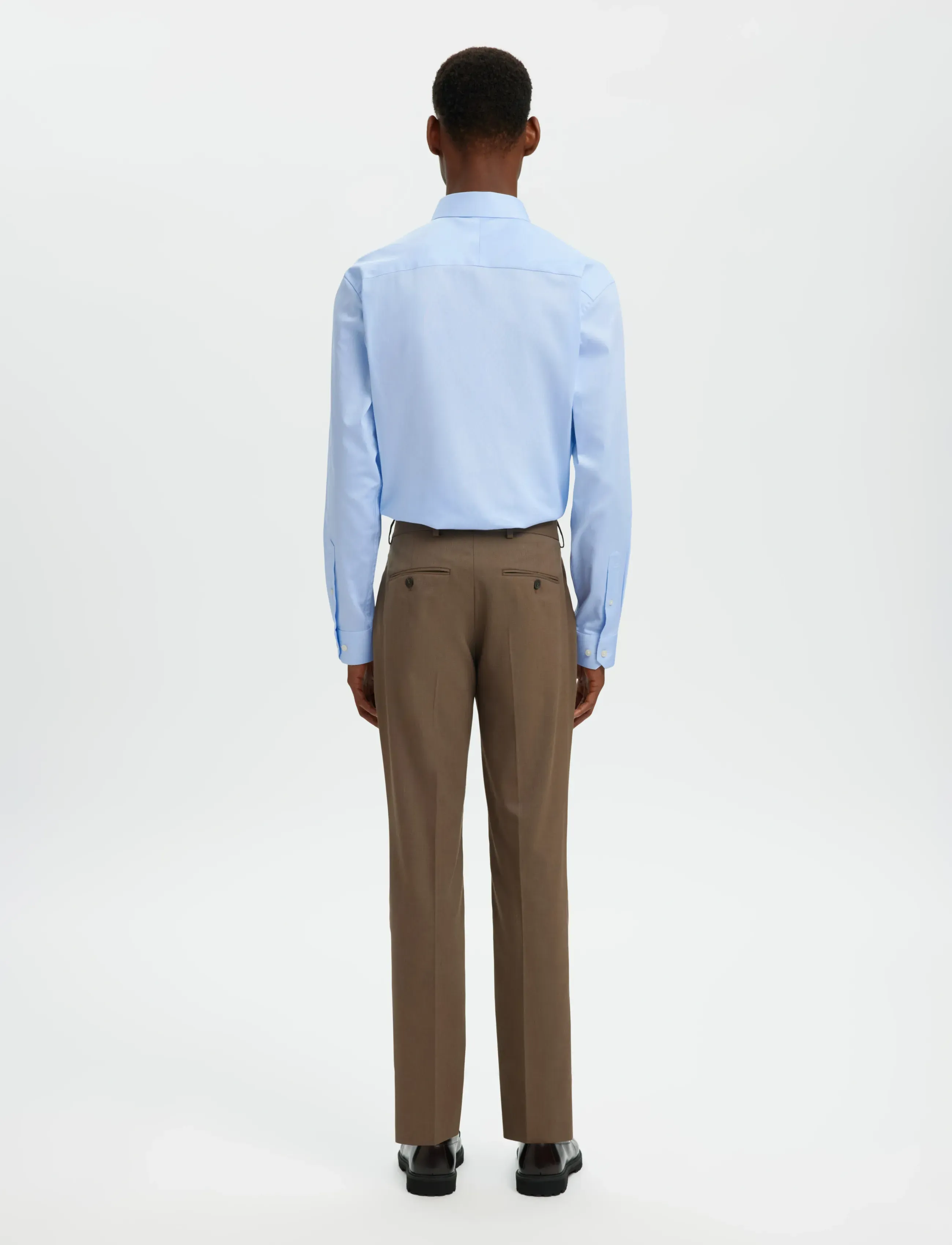 Selected - SLHREG-PERFORMANCE SHIRT LS NOOS - formelle skjorter - light blue - 2