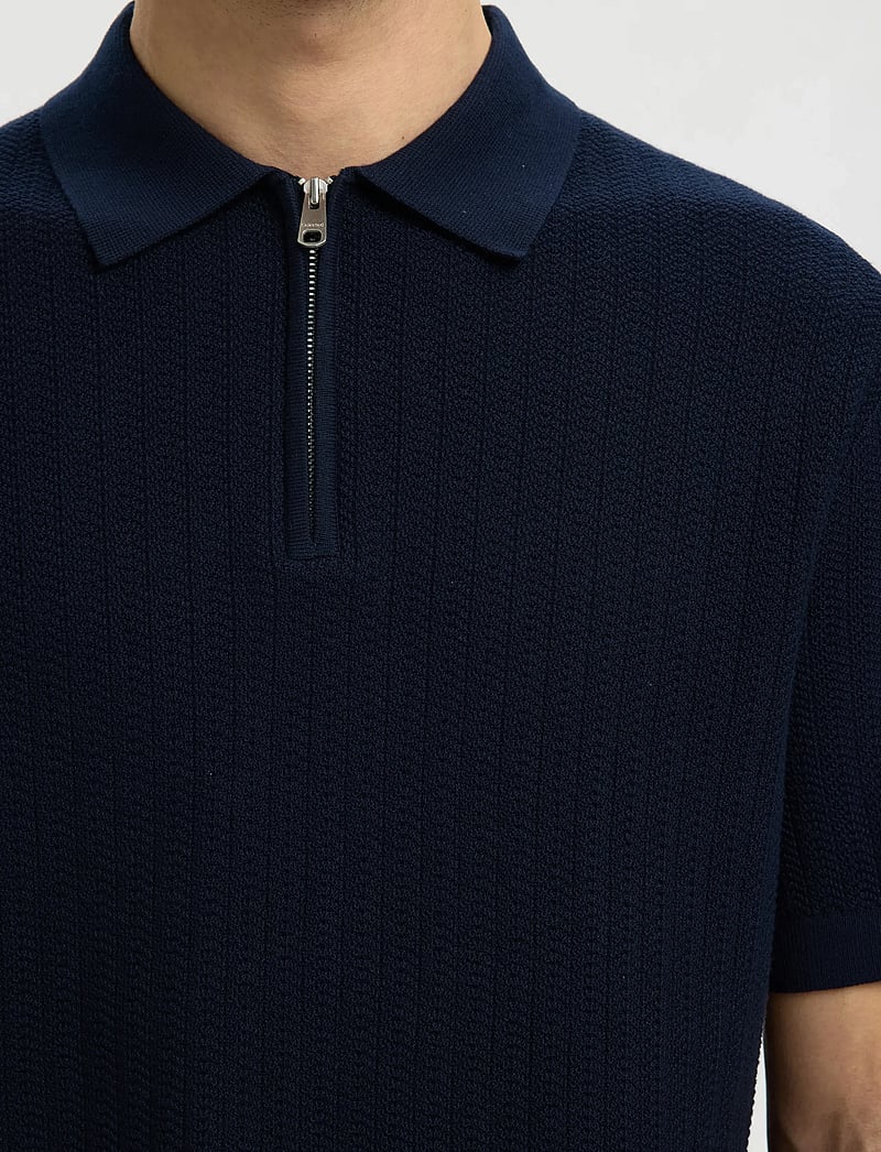 Selected - SLMCRAN SS KNIT STRUCTURE ZIP POLO NOOS - gestrickte polohemden - navy blazer - 4