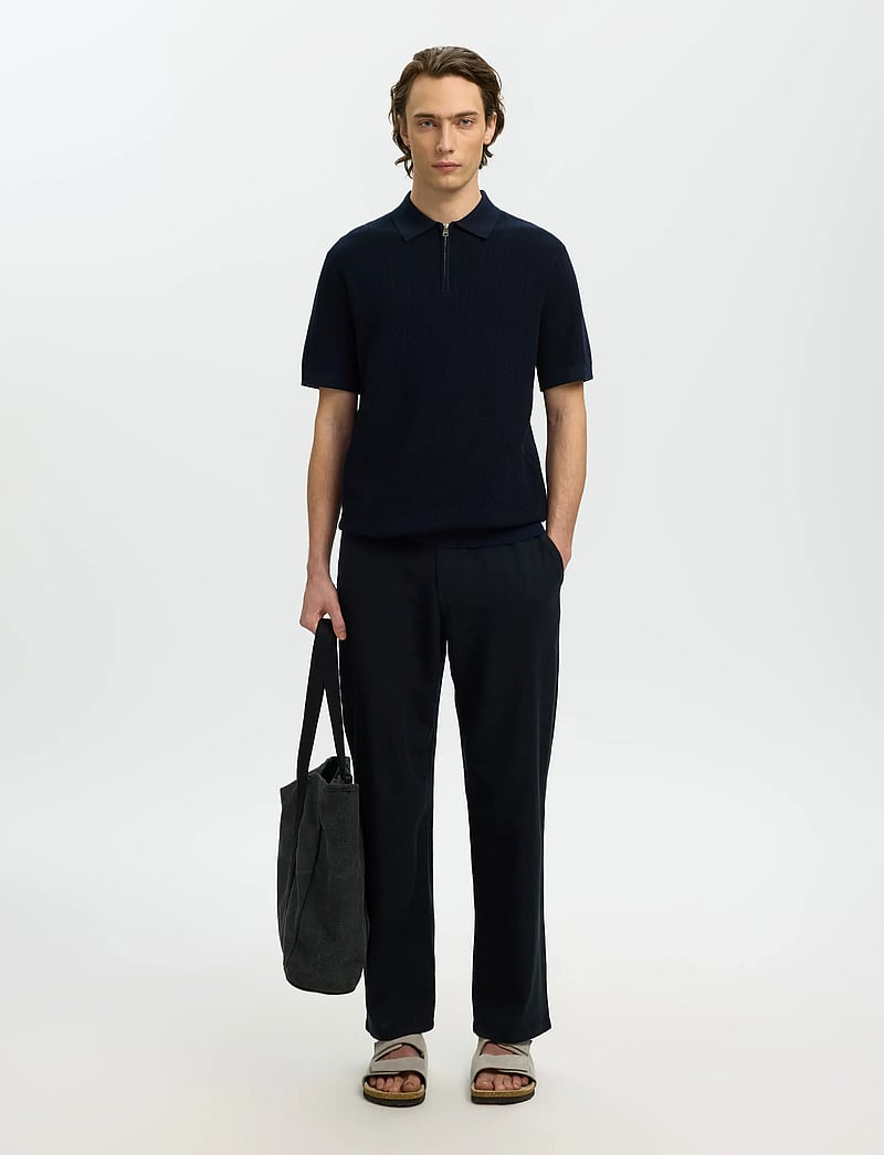Selected - SLMCRAN SS KNIT STRUCTURE ZIP POLO NOOS - gestrickte polohemden - navy blazer - 5
