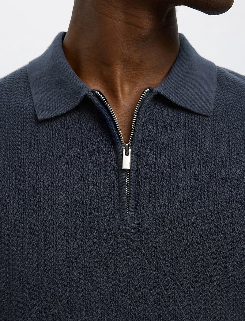 Selected - SLMCRAN SS KNIT STRUCTURE ZIP POLO NOOS - kortærmede poloer - sky captain - 5