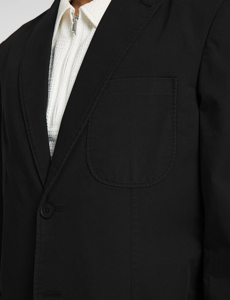 Selected - SLHREG-GLEN WASHED BLZ - Ühe rinnatisega pintsakud - black - 3