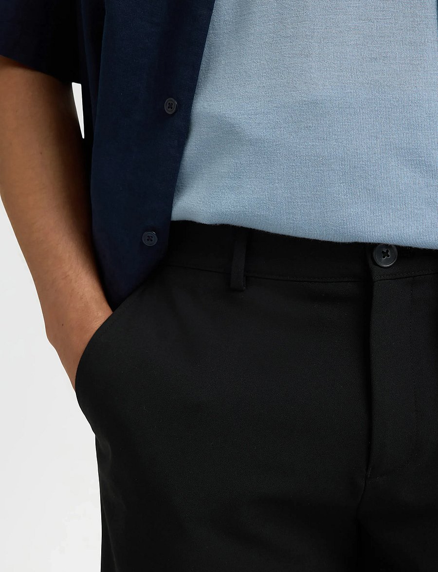 Selected - SLHREGULAR-ROBERT FLEX SHORTS NOOS - casual shorts - black - 4