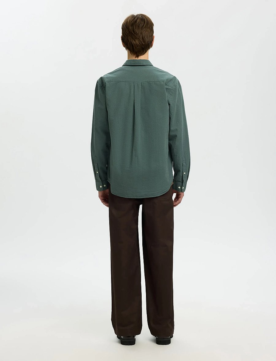 Selected - SLHREGFREDDIE SOLID SEERSUCKER LS SHIRT - casual skjortor - balsam green - 2