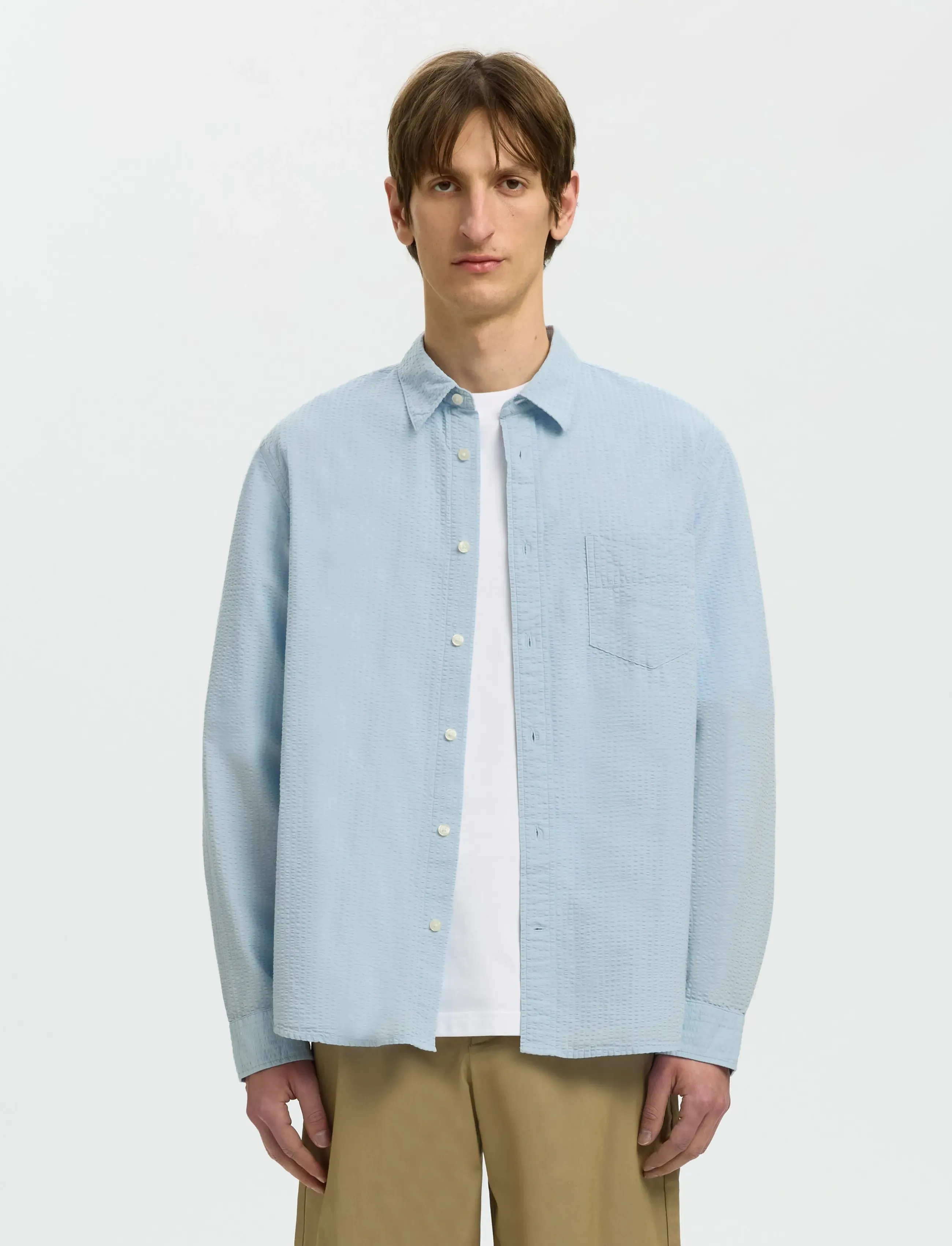 Selected SLHREGFREDDIE SOLID SEERSUCKER LS SHIRT - Casual skjorter - SKYWAY / blue