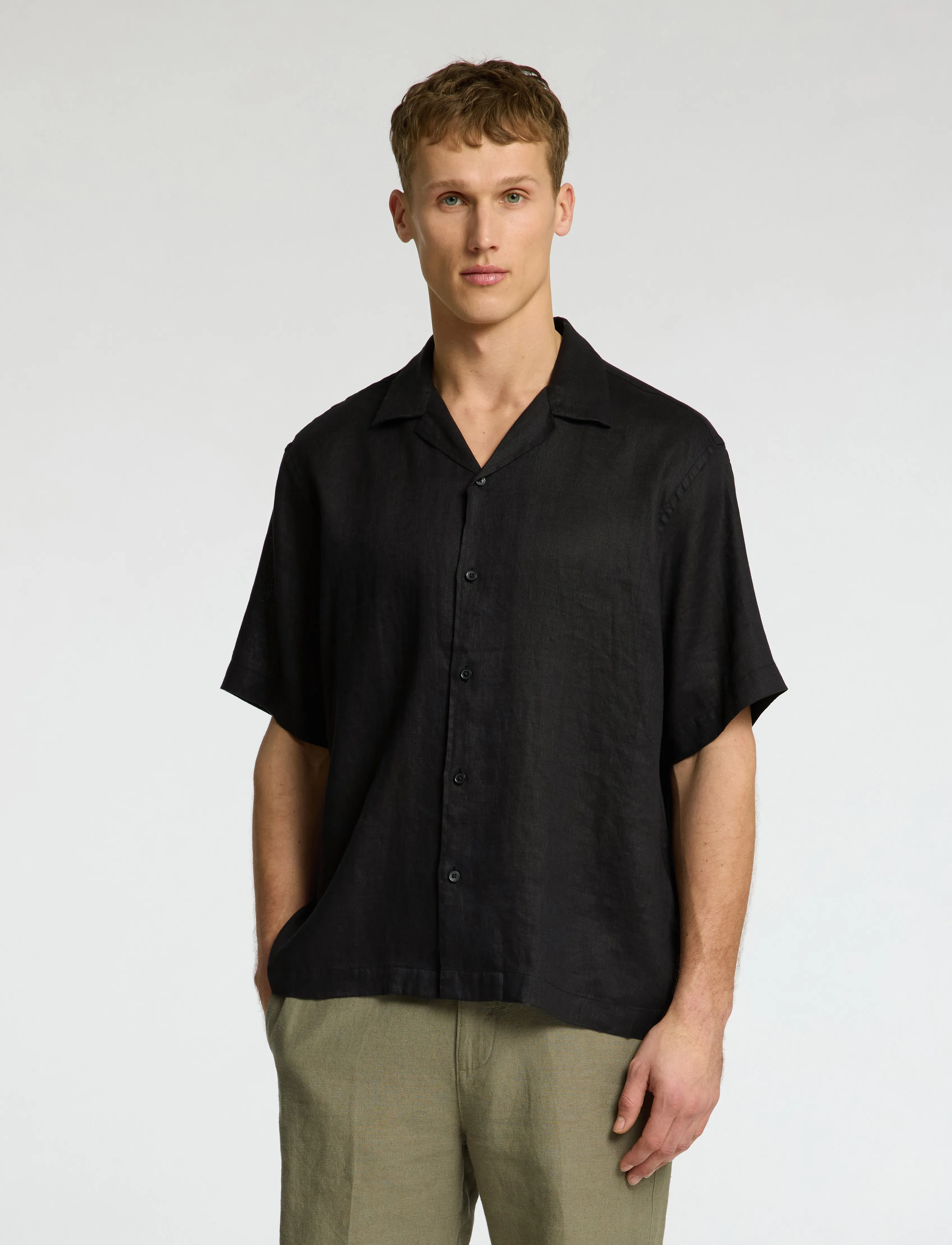 Selected Slhrelaxkylian Mix Ss Shirt Resort, Mænd, Hør Kortærmet Resort Skjorte, Sort, Str: L