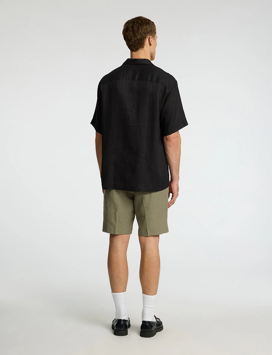 Selected - SLHRELAXKYLIAN MIX SS SHIRT RESORT - pellavakauluspaidat - black - 2