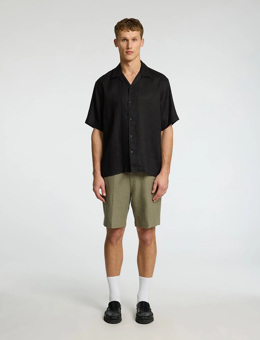 Selected - SLHRELAXKYLIAN MIX SS SHIRT RESORT - pellavakauluspaidat - black - 3