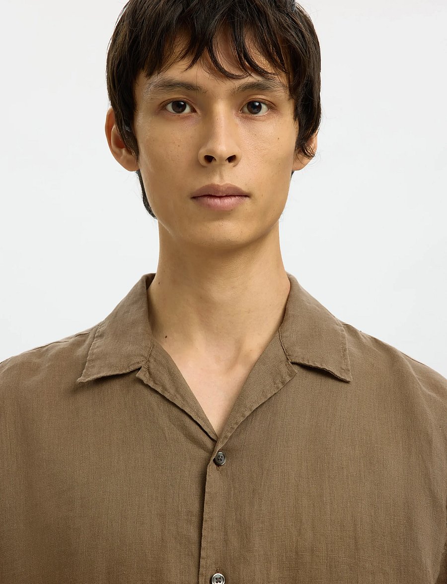 Selected - SLHRELAXKYLIAN MIX SS SHIRT RESORT - leinenhemden - chocolate chip - 4