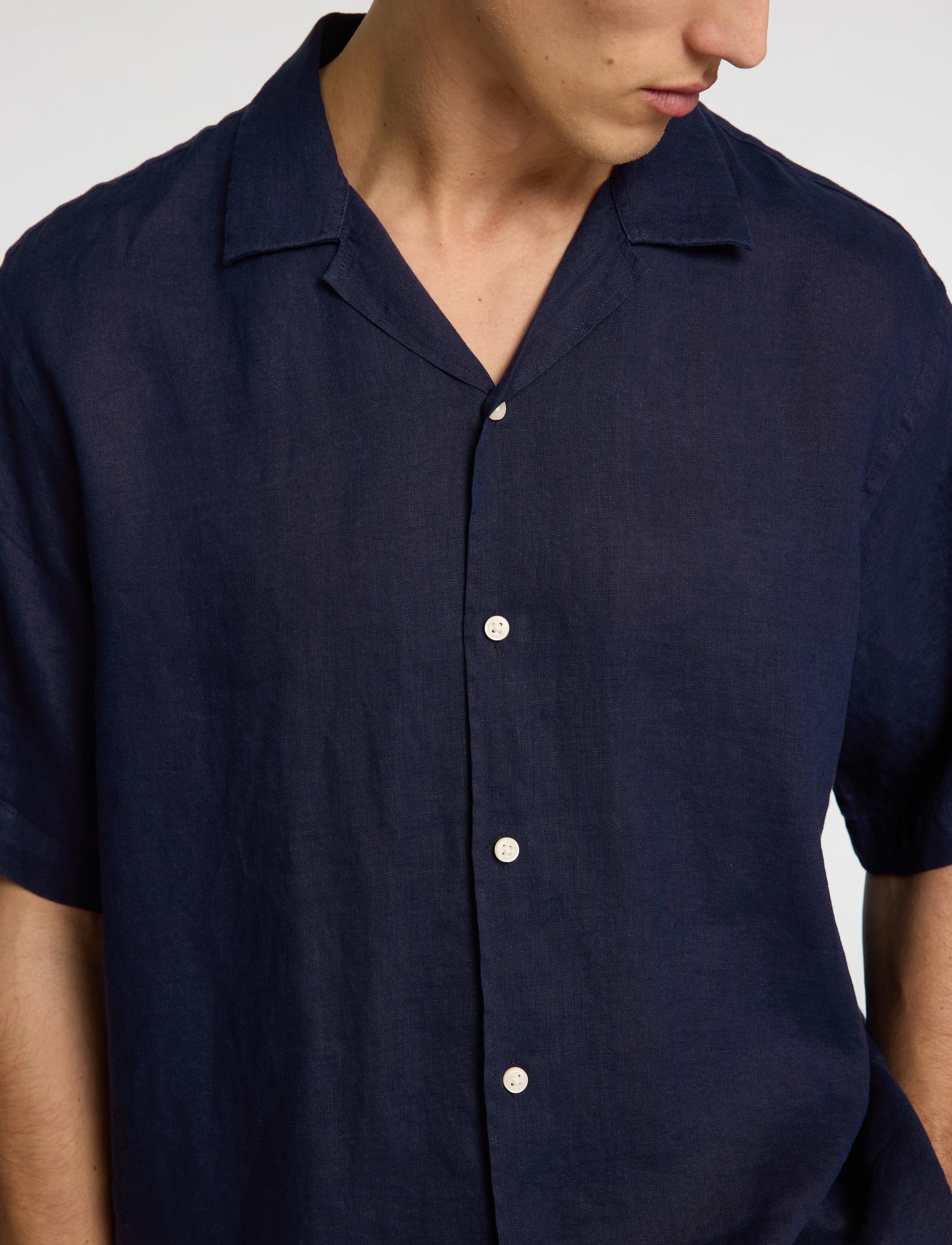 Selected - SLHRELAXKYLIAN MIX SS SHIRT RESORT - hørskjorter - navy blazer - 3
