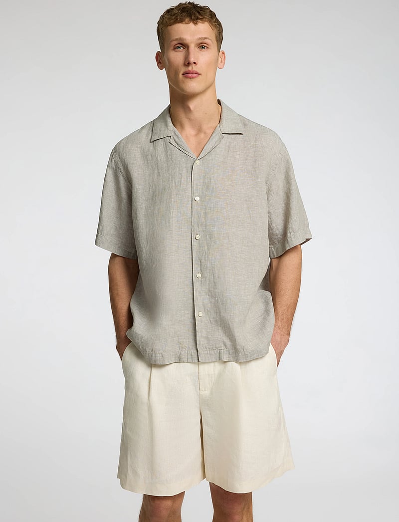 Selected - SLHRLXKYLIAN LINEN SS SHIRT RESORT - leinenhemden - vetiver - 3