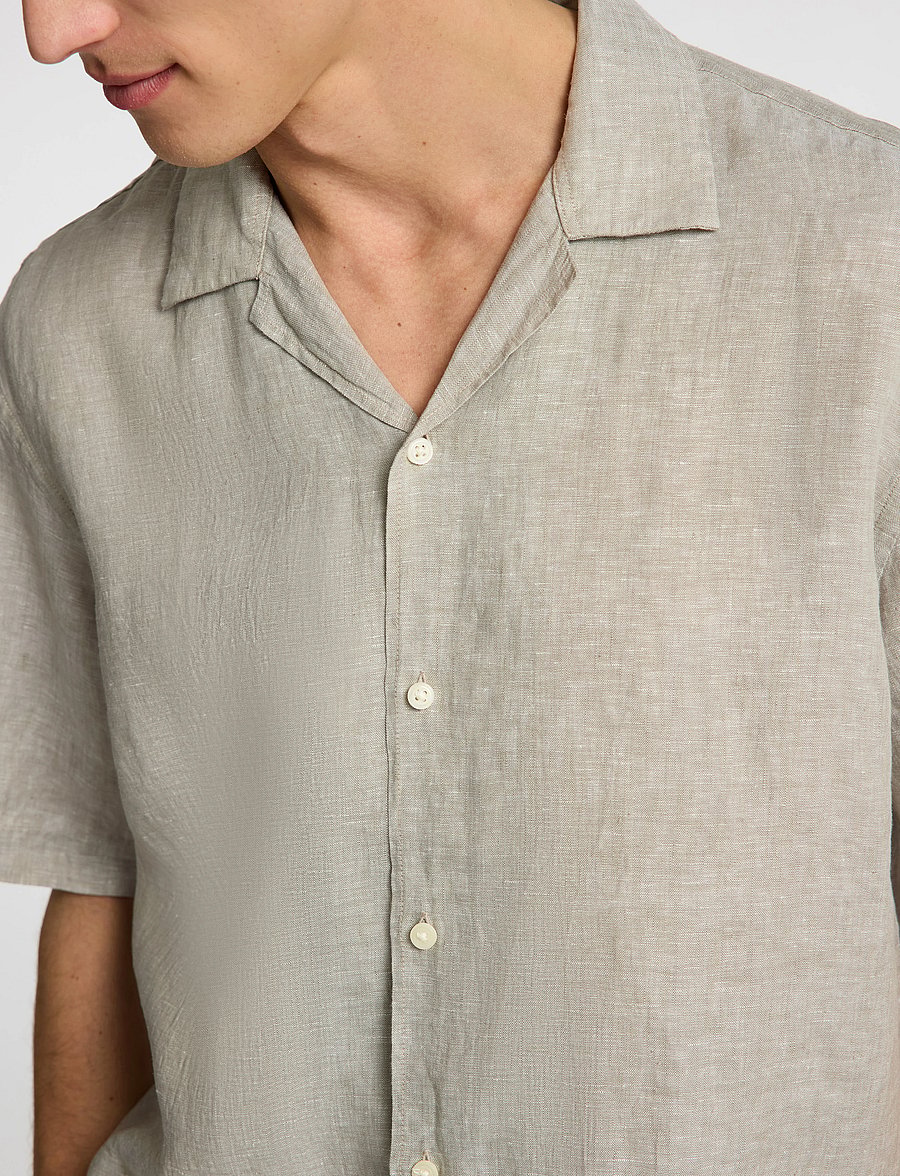 Selected - SLHRELAXKYLIAN MIX SS SHIRT RESORT - leinenhemden - vetiver - 5