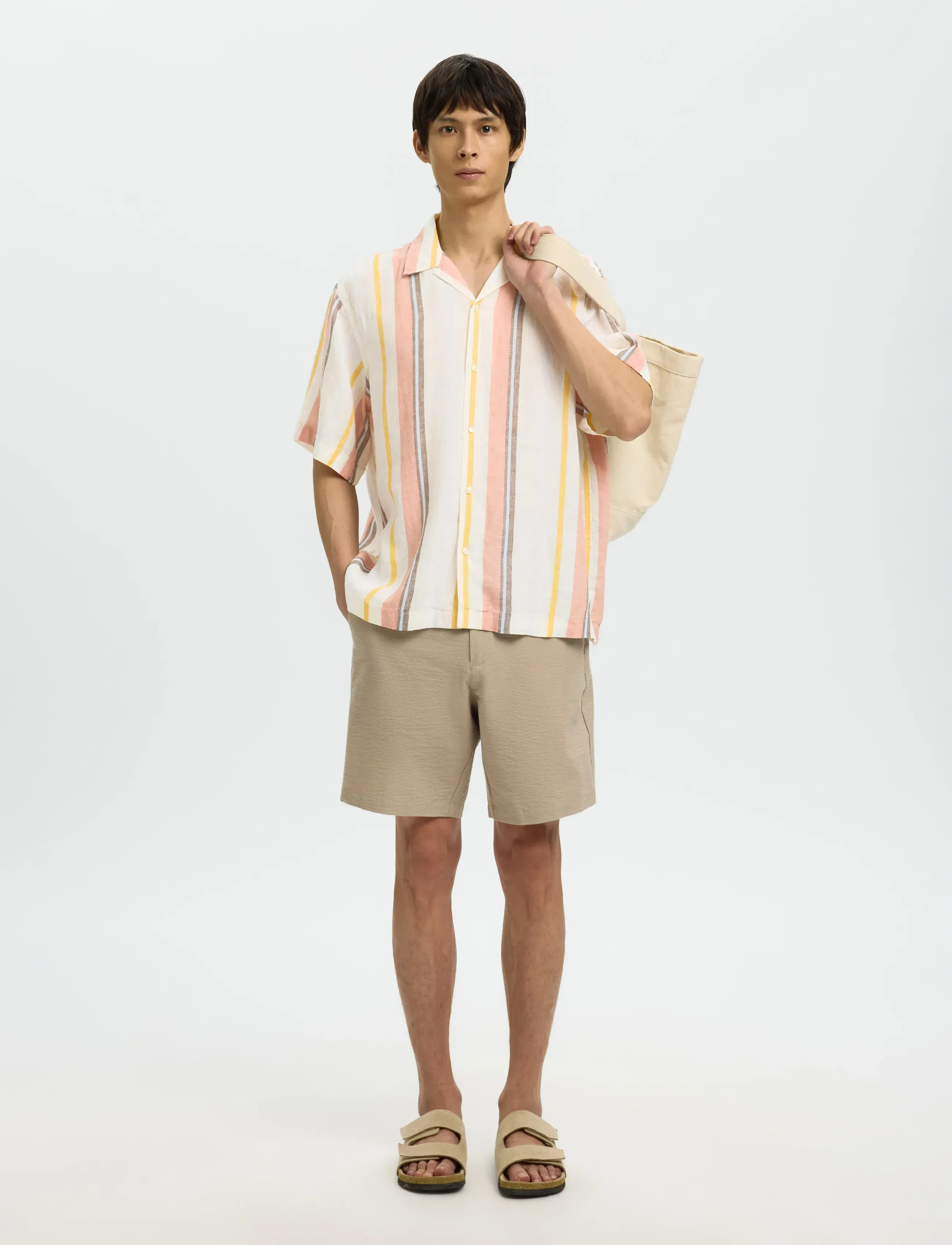 Selected - SLHRELAXKYLIAN MIX SS SHIRT RESORT - hørskjorter - white - 5