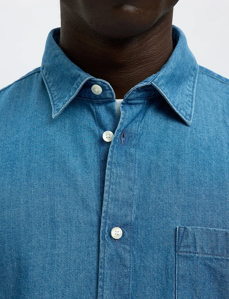 Selected - SLHREGCARLO DENIM LS SHIRT NOOS - jeansskjortor - medium blue denim - 5