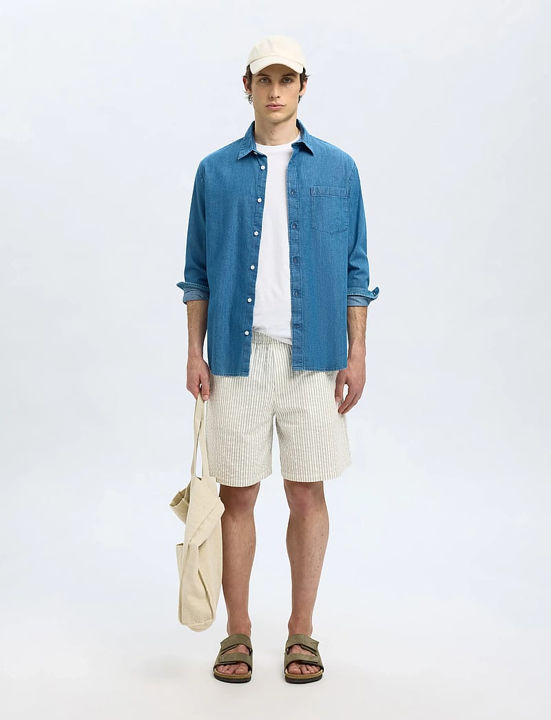 Selected - SLHLOOSE-ACE SEERSUCKER STRING SHORTS - casual shorts - egret - 3