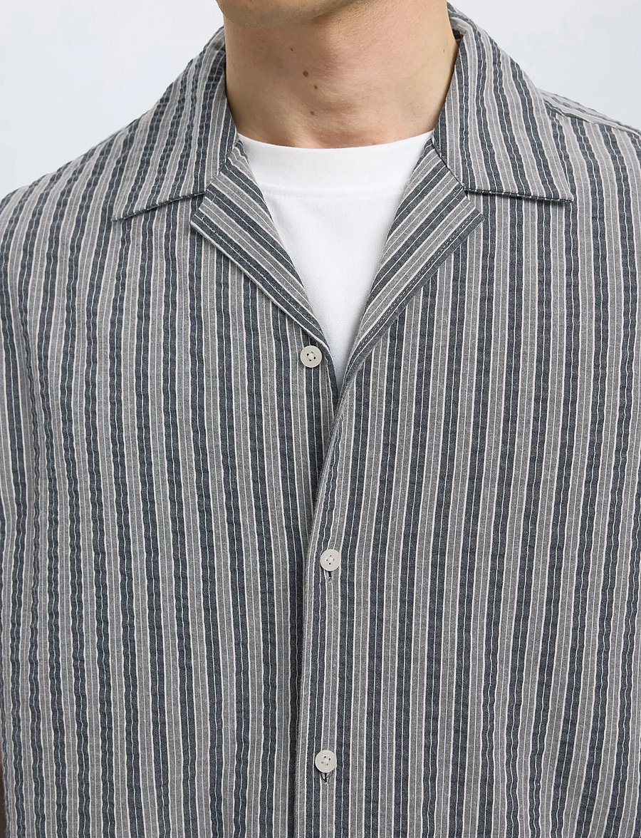 Selected - SLHRELAXED-ACE SEERSUCKER SS SHIRT - kortermede skjorter - sky captain - 5