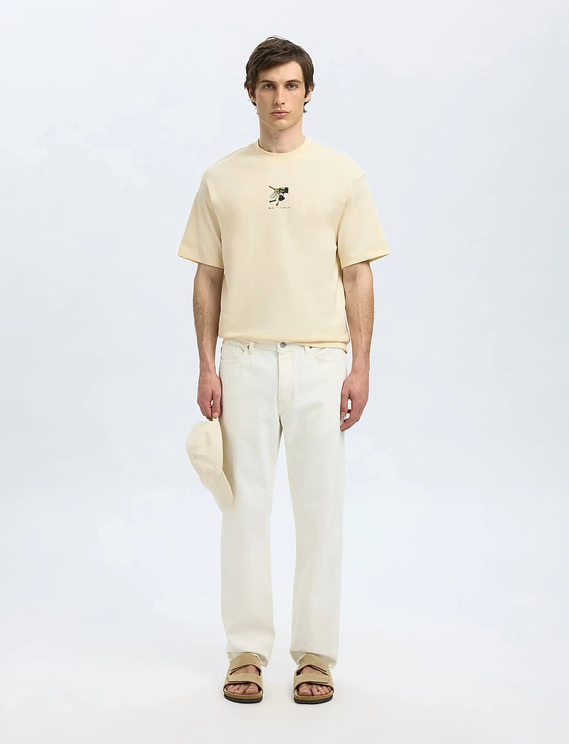 Selected - SLHRELAXKAI PRINT SS O-NECK TEE - t-shirts à manches courtes - egret - 4