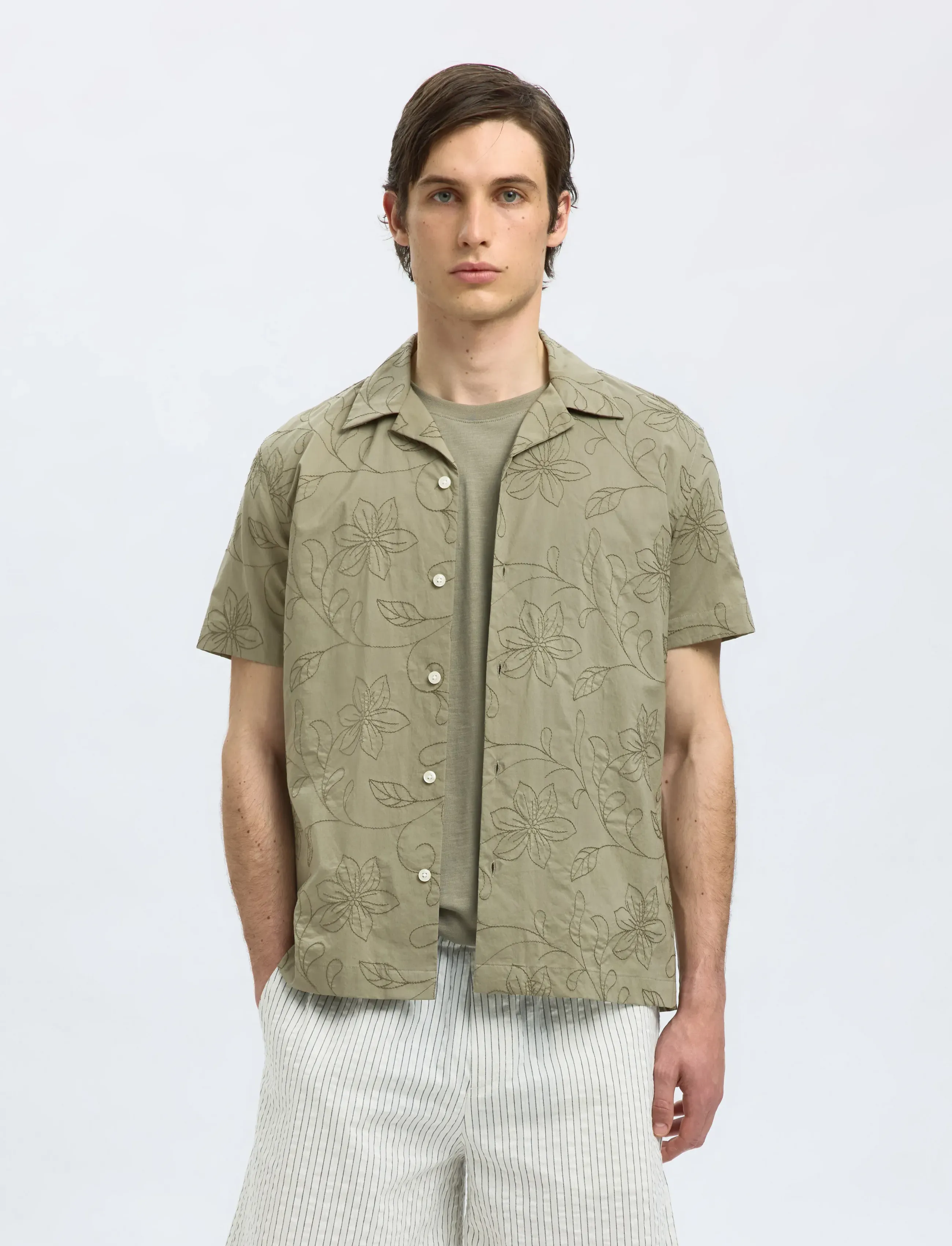 Selected Slhreghyde Aoe Ss Shirt, S, Shirts, Khakigrün - Short-sleeved Männerswear