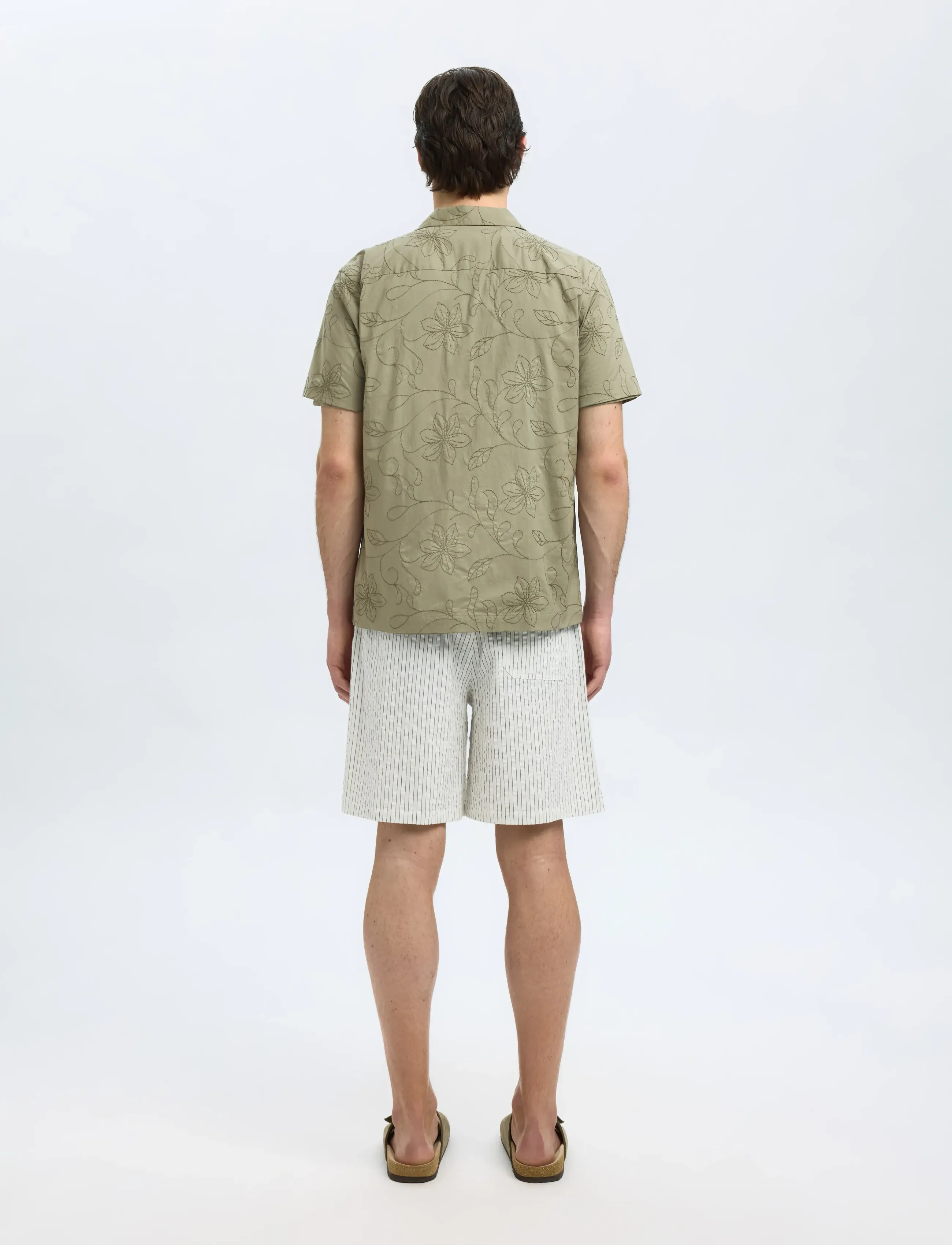 Selected - SLHREGHYDE AOE SS SHIRT - kortærmede skjorter - vetiver - 2