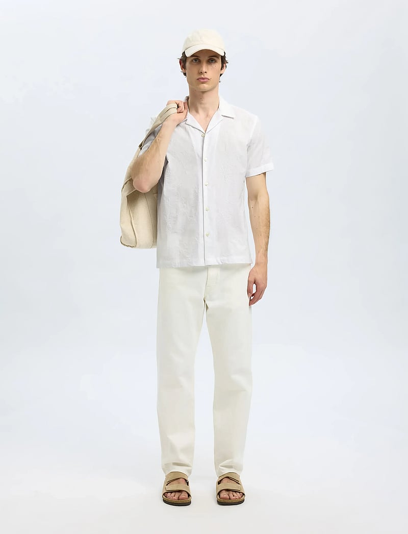Selected - SLHREGHYDE AOE SS SHIRT - kurzarmhemden - white - 5