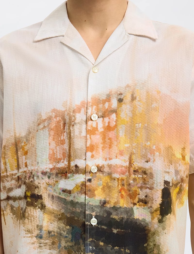 Selected - SLHRLXCARL AOP SS SHIRT - lühikeste varrukatega särgid - apricot - 5