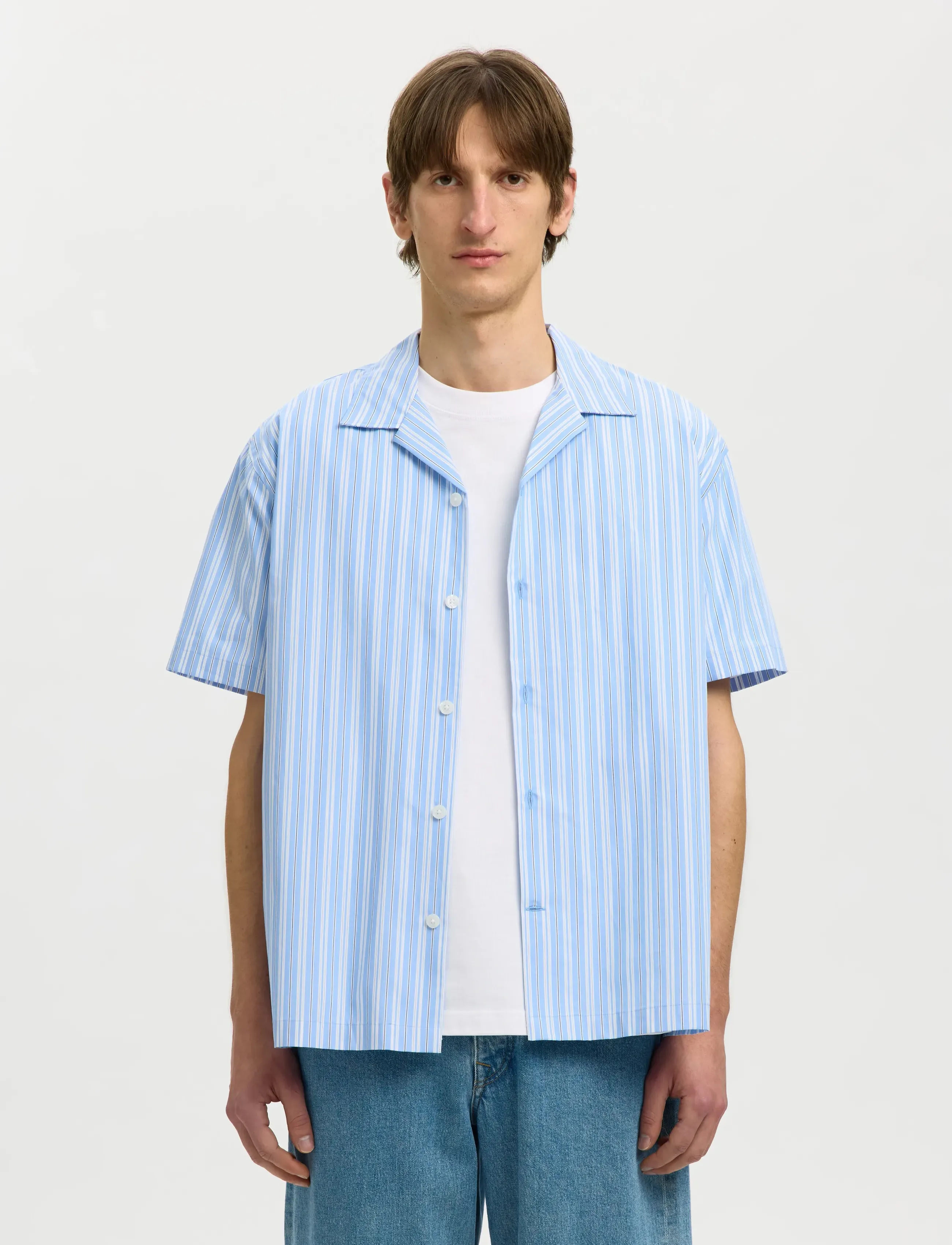 Selected SLHRLXHOLGER MIX SS SHIRT - Nyheter - CASHMERE BLUE / multi
