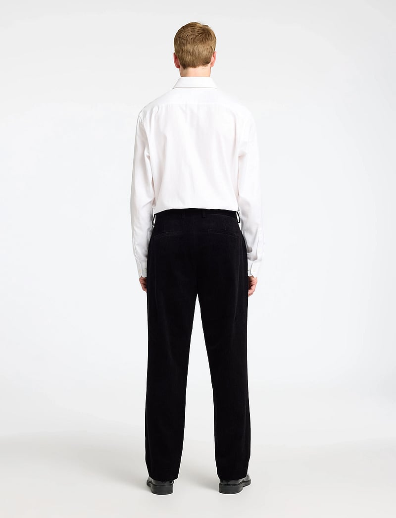 Selected - SLHREGULAR-BOWIE CORDUROY TRS EX - Ülikonnapüksid - black - 2