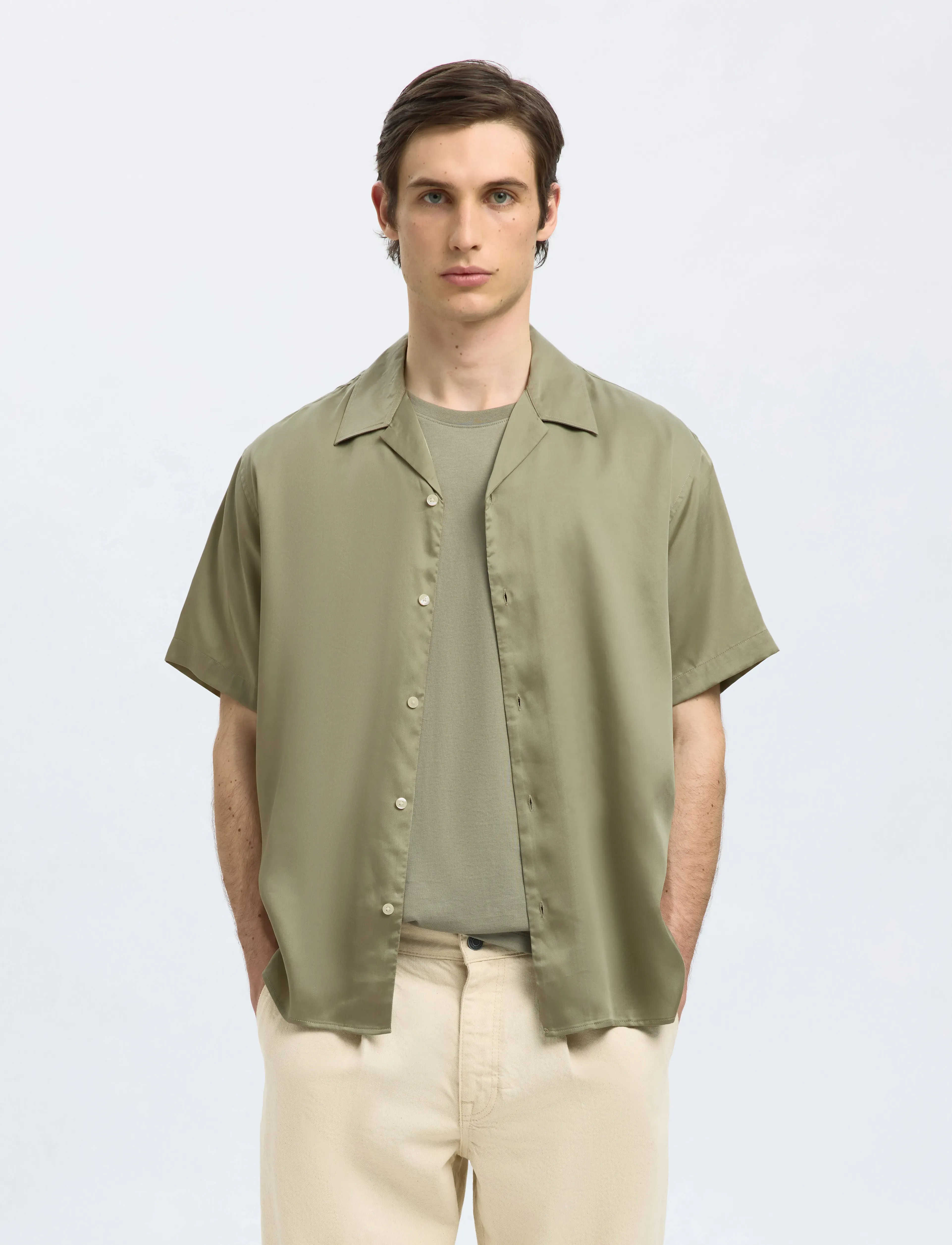 Selected Slhrlxcharlie Satin Ss Shirt Resort, XL, Shirts, Grün - Short-sleeved Männerswear