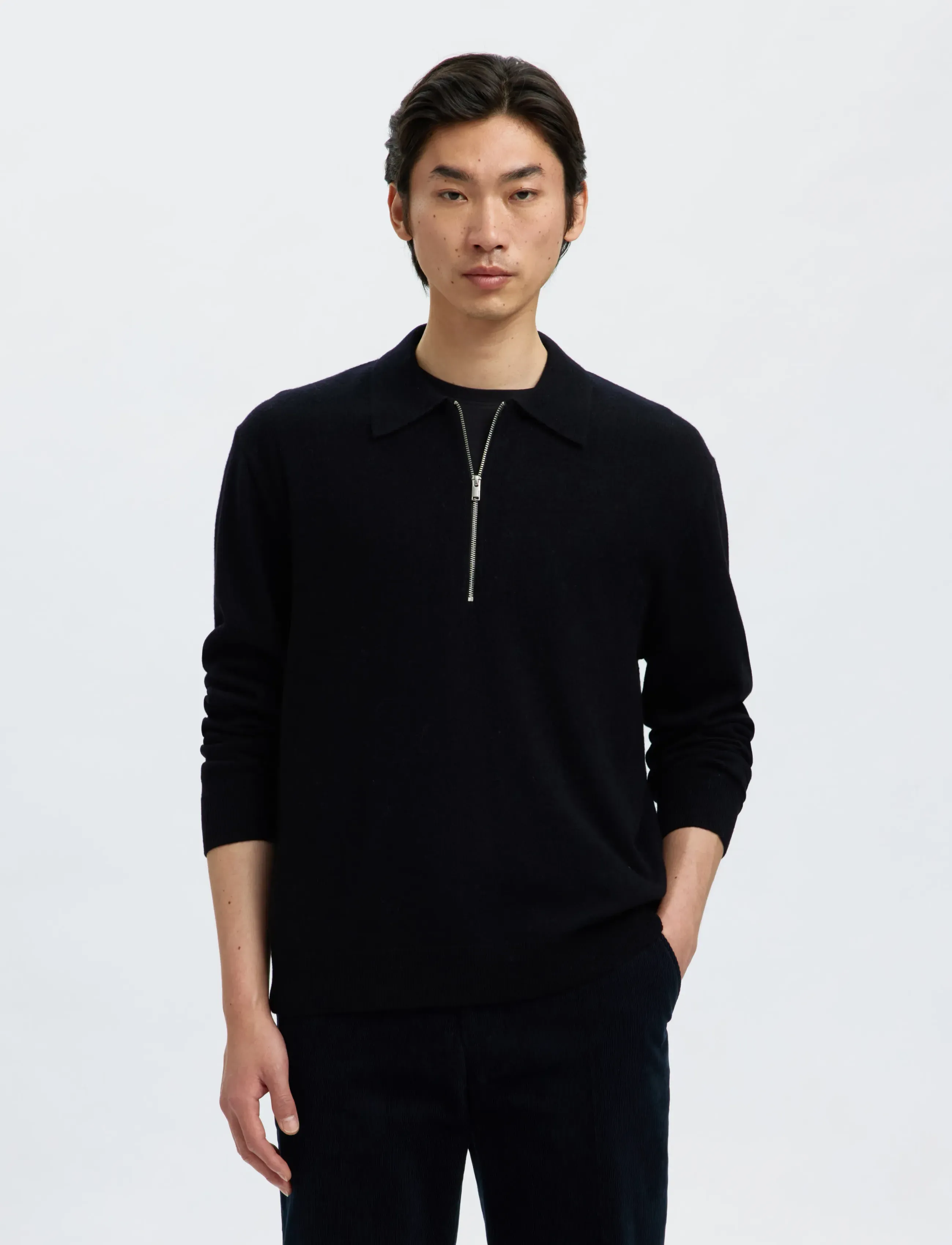 Selected SLHTRAY MERINO BRUSHED RELAXED ZIP POLO - Looks for less - BLACK / black