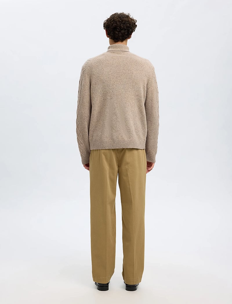 Selected - SLHNEIL LS KNIT RELAXED CABLE ROLL NECK - polokrage - oatmeal - 2