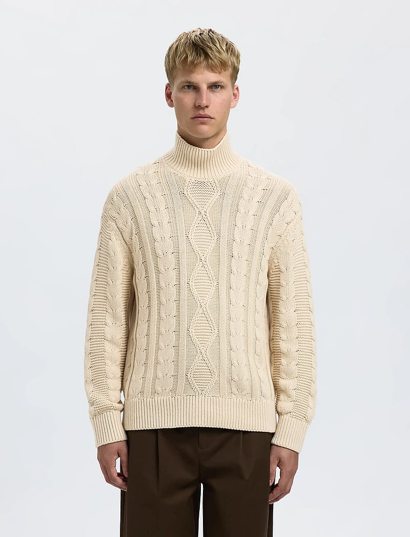 Selected - SLHUFFE LS KNIT RELAXED CABLE HIGH NECK - rollkragen - oatmeal - 0