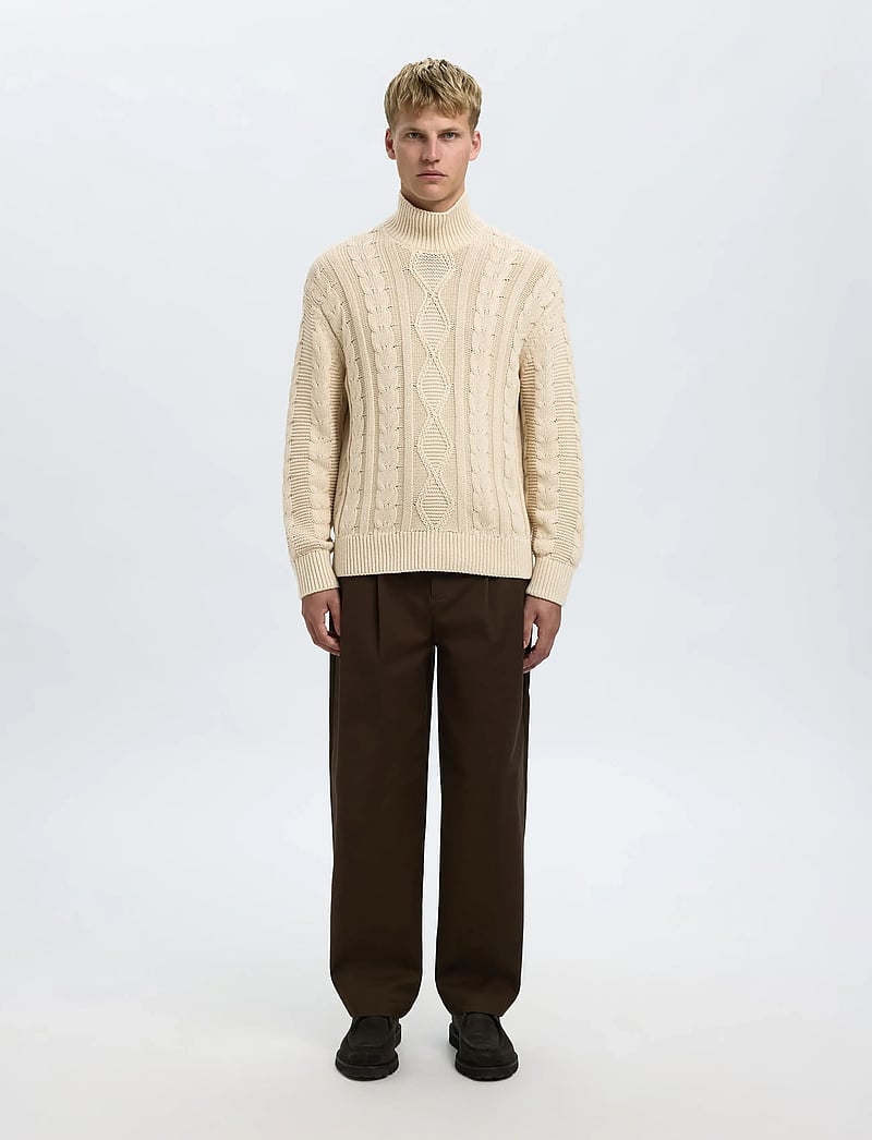 Selected - SLHUFFE LS KNIT RELAXED CABLE HIGH NECK - rollkragen - oatmeal - 3