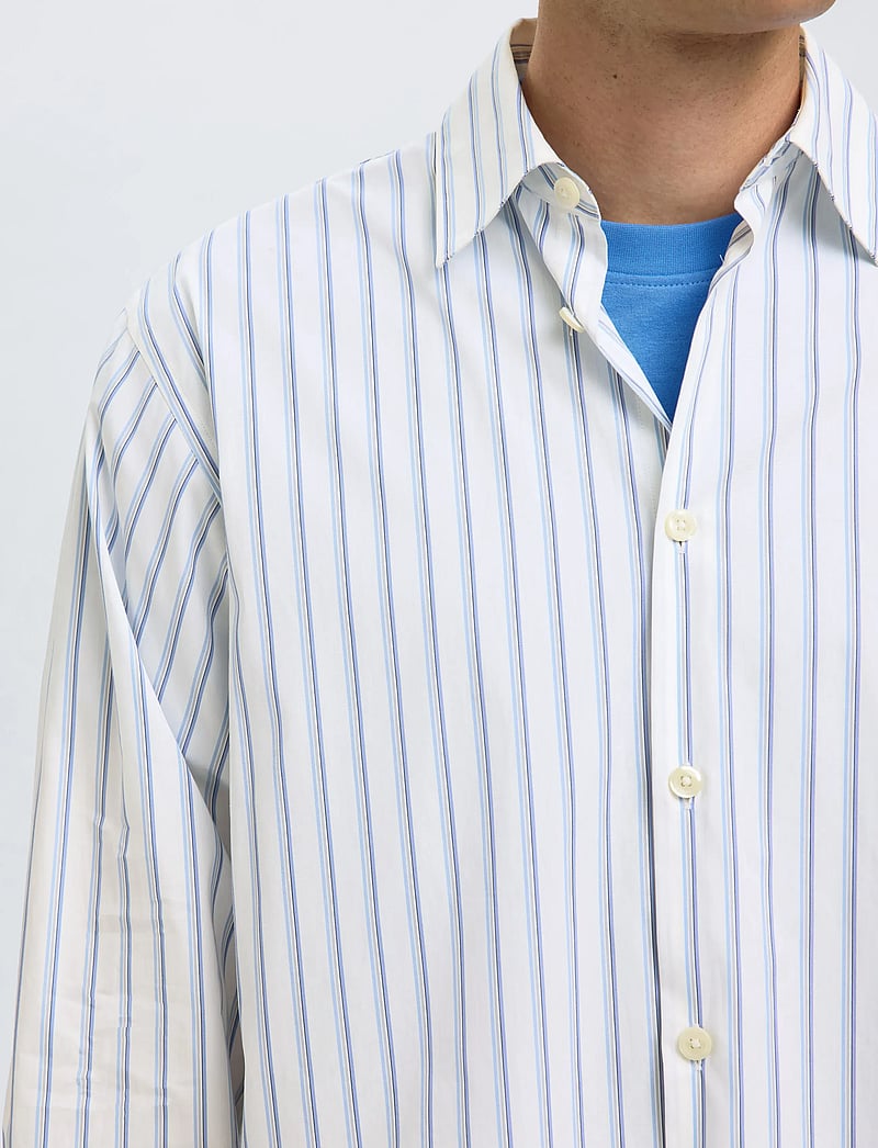 Selected - SLHRLXHENRI STRIPE LS SHIRT - stribede skjorter - white - 4