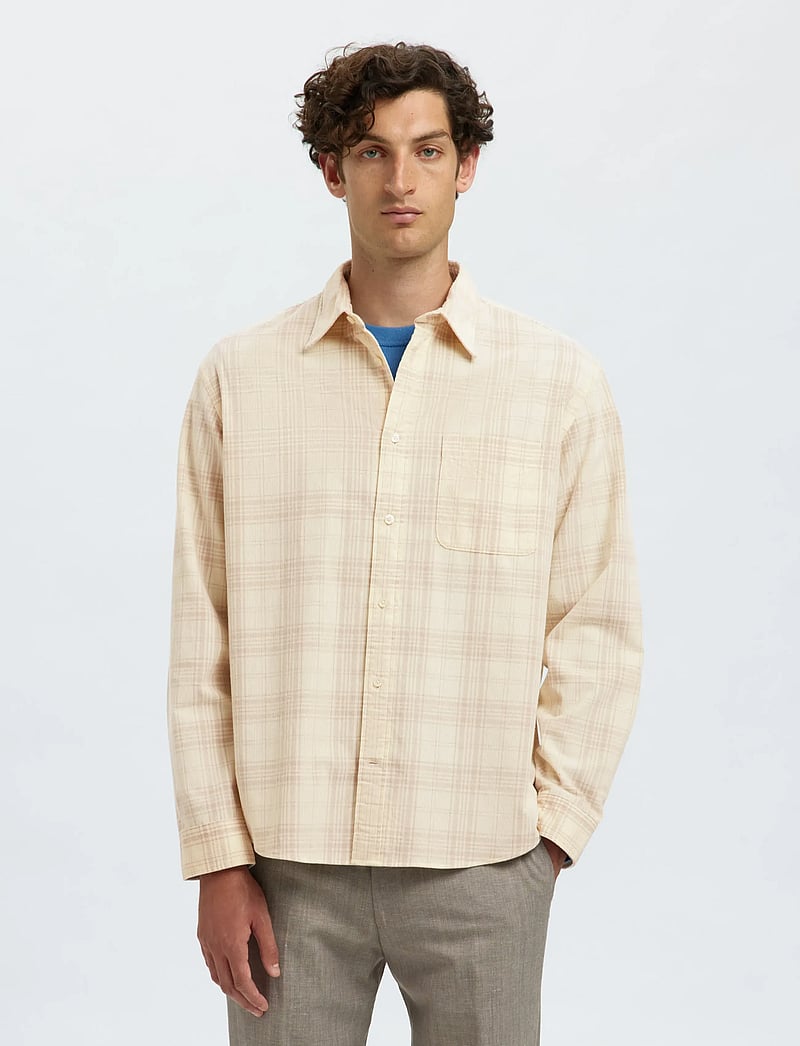 Selected - SLMREGCLAUS CORD YD CHECK LS SHIRT - fløjlsskjorter - egret - 0
