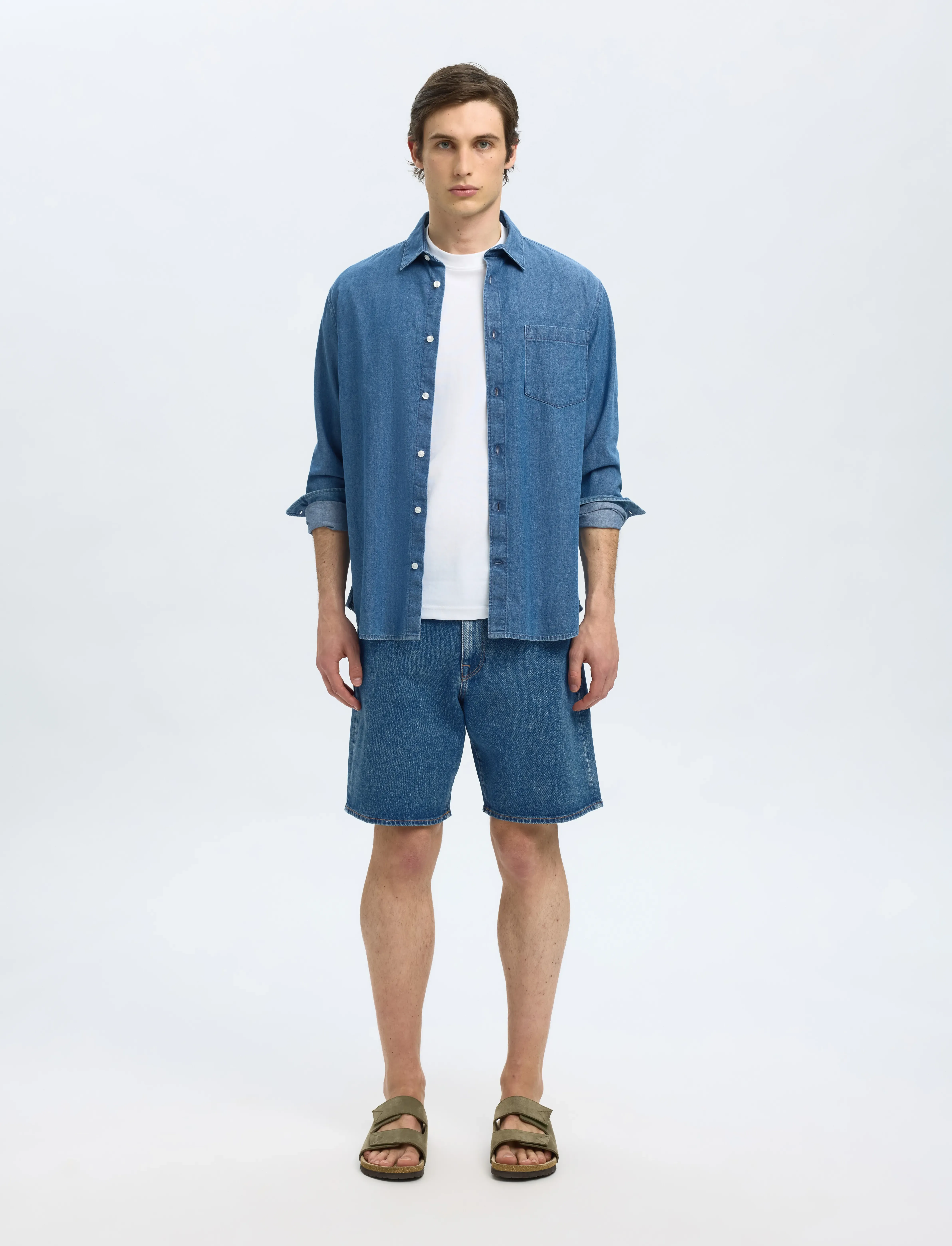 Selected - SLHREG ALEX MID BLUE DENIM SHORTS - jorts - medium blue denim - 4