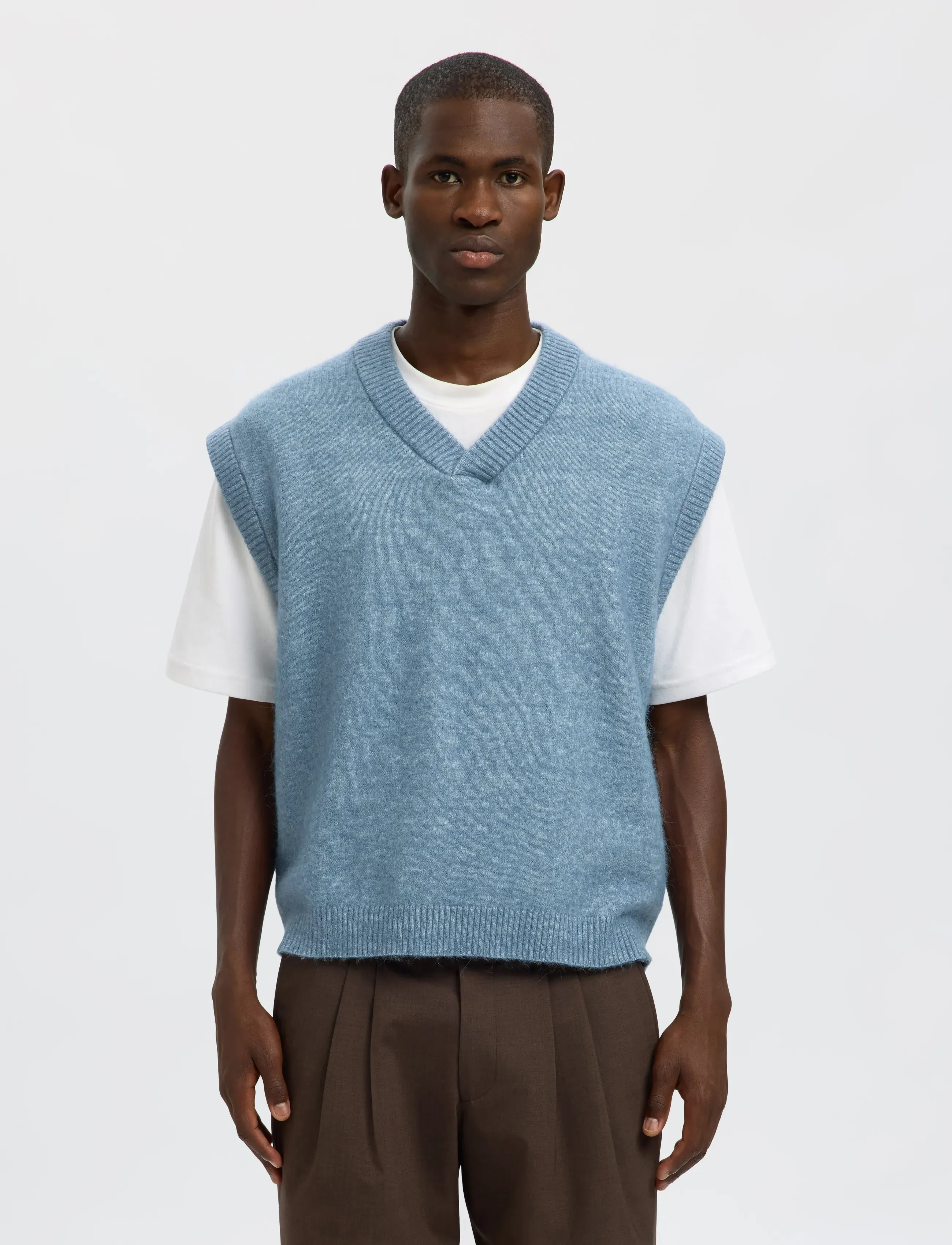 Selected SLHRAI SL KNIT V-NECK RELAXED WAISTCOAT - Kollektionen - BLUE MIRAGE / blue