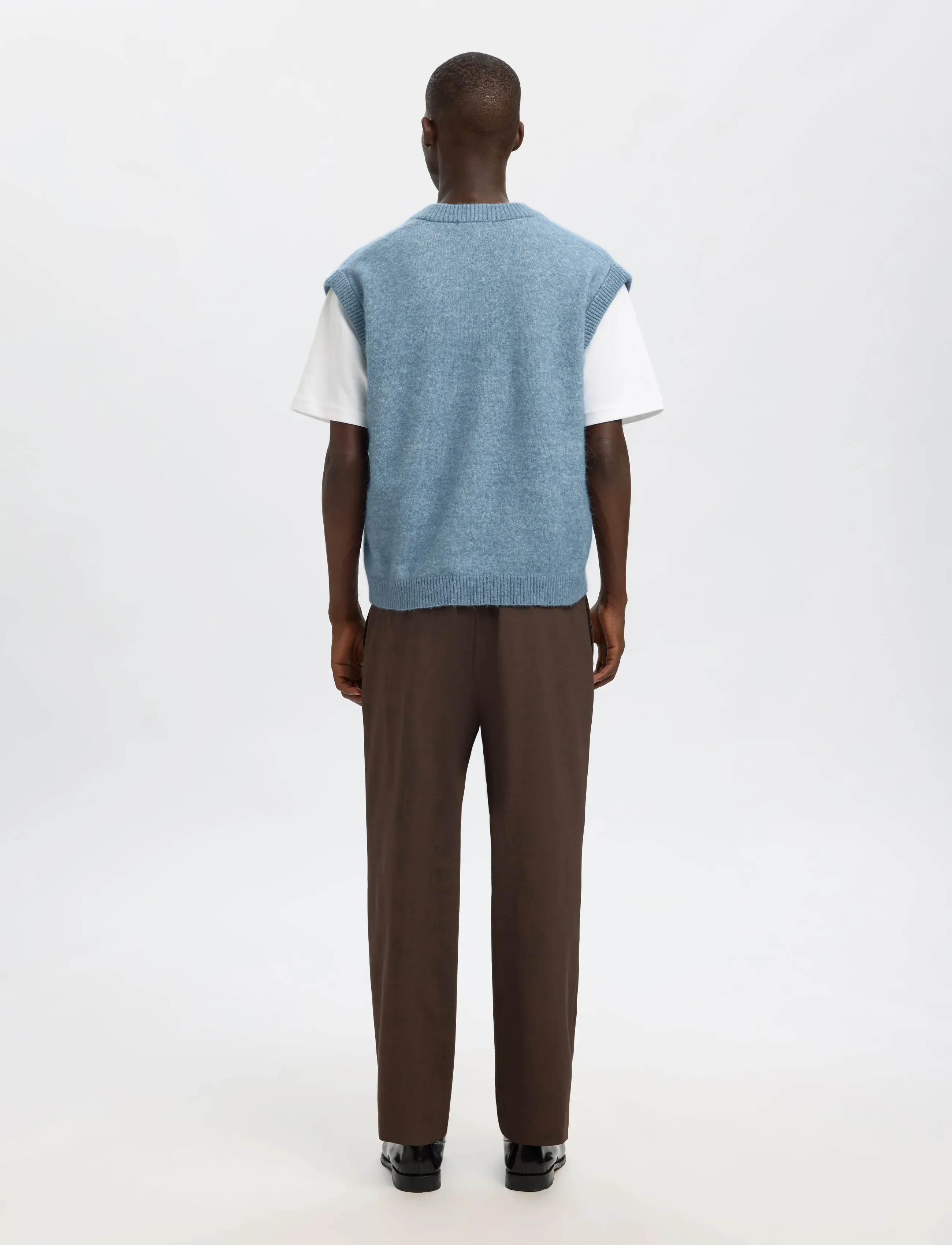 Selected - SLHRAI SL KNIT V-NECK RELAXED WAISTCOAT - stickade västar - blue mirage - 2