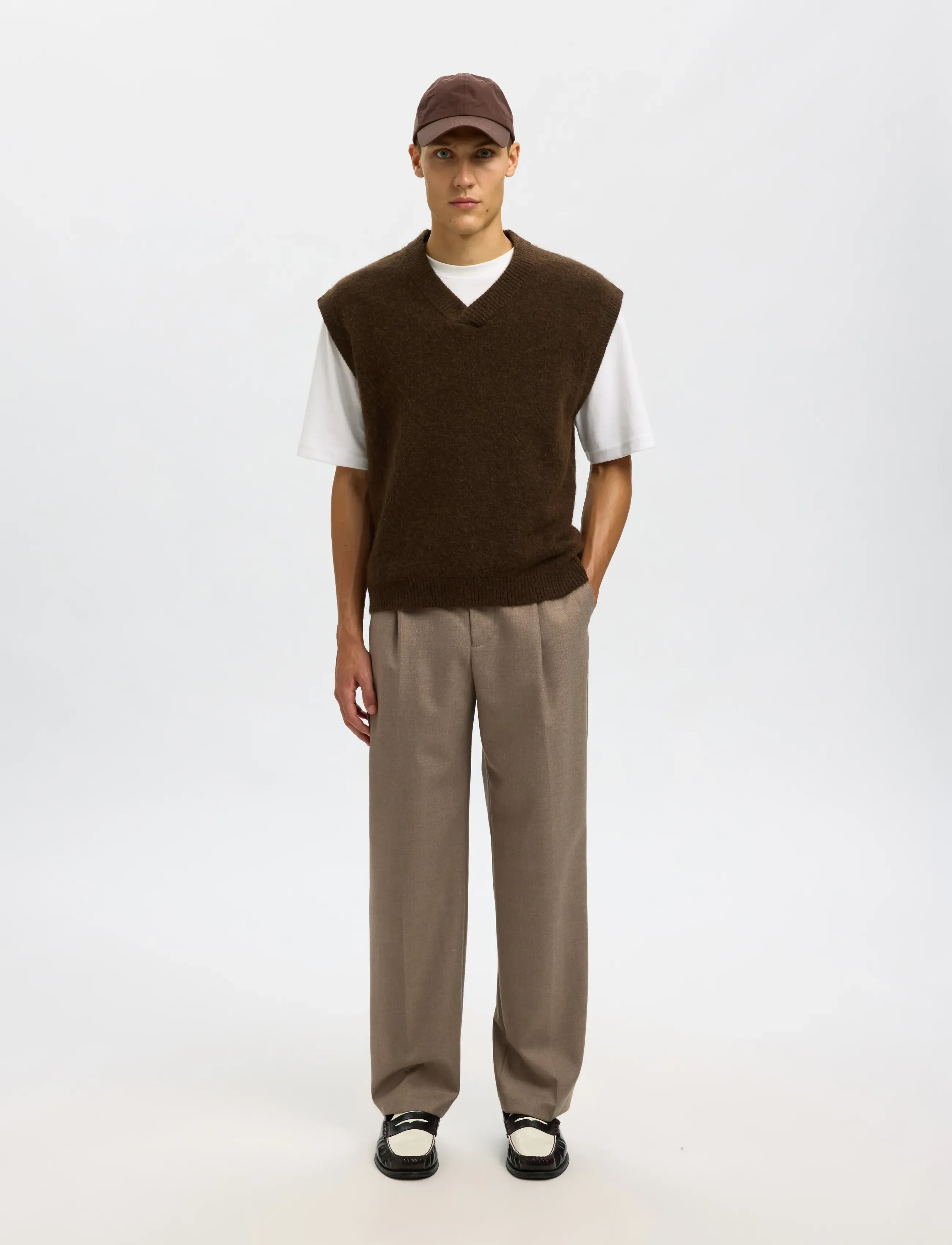 Selected - SLHRAI SL KNIT V-NECK RELAXED WAISTCOAT - strickwesten - delicioso - 5