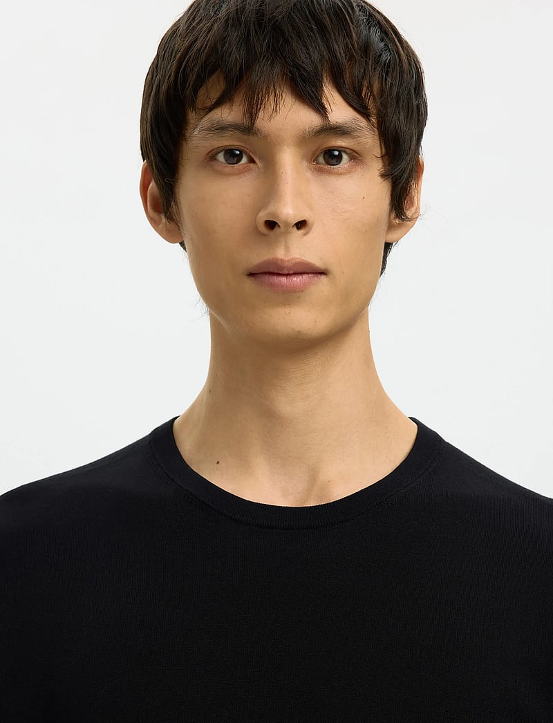 Selected - SLMTORINO SS KNIT CREW NECK NOOS - kurzärmelig - black - 4