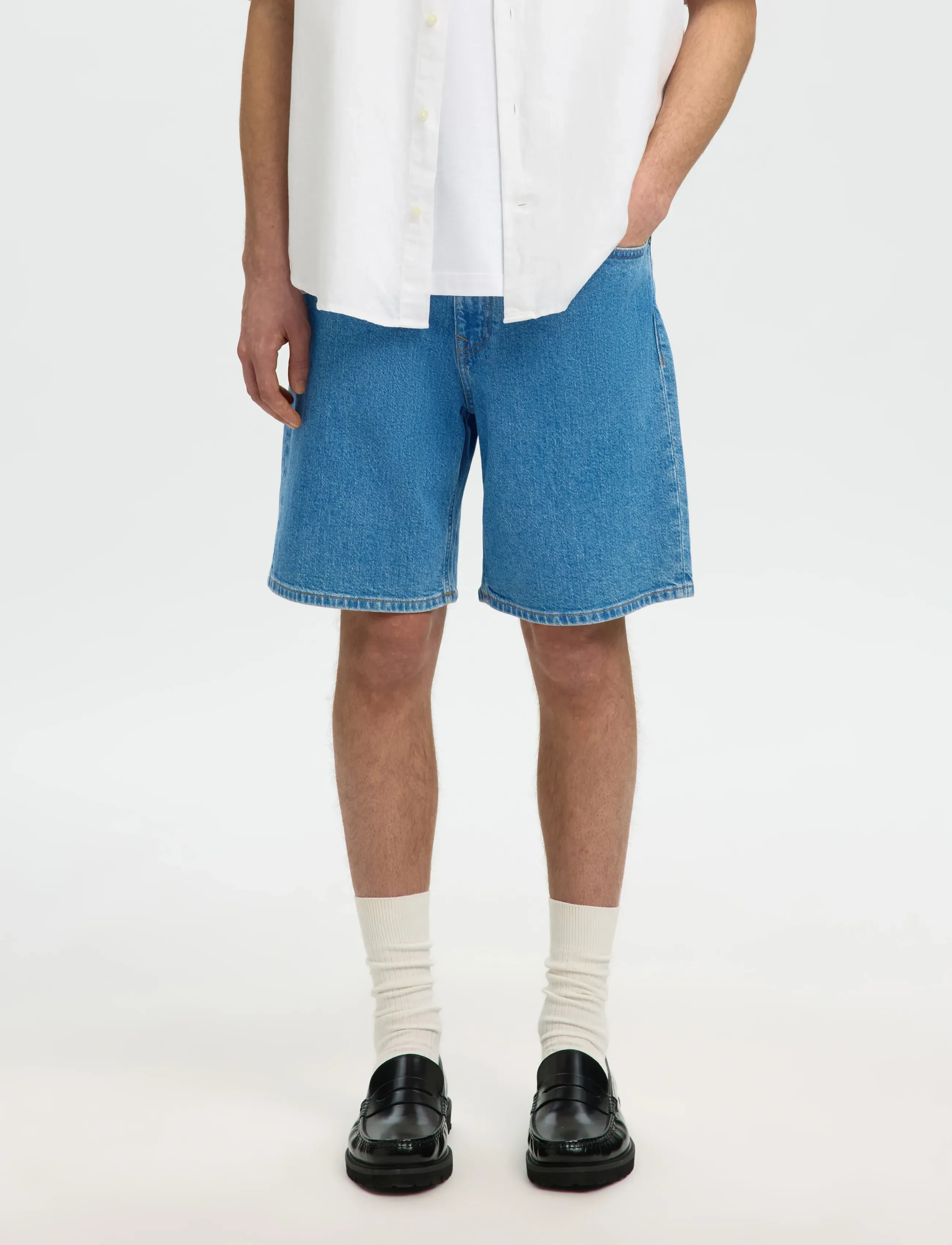 Selected SLMREG ALEX L.BLUE 701 DENIM SHORTS NOOS - Kollektionen - LIGHT BLUE DENIM / blue