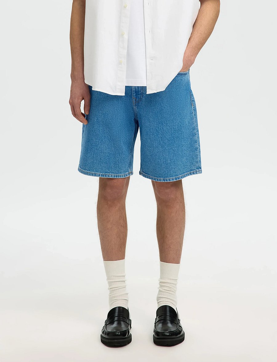 Selected - SLMREG ALEX L.BLUE 701 DENIM SHORTS NOOS - jeansshorts - light blue denim - 0