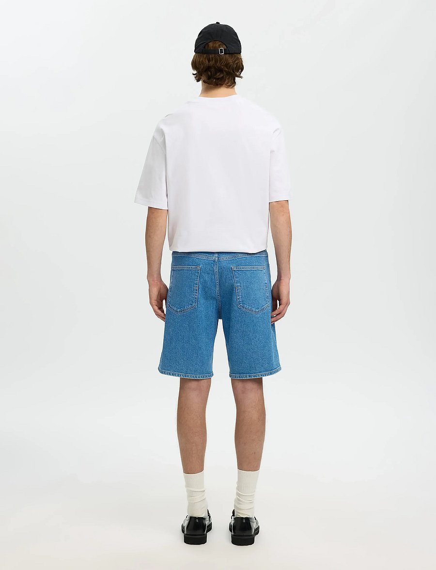 Selected - SLMREG ALEX L.BLUE 701 DENIM SHORTS NOOS - jeansshorts - light blue denim - 2