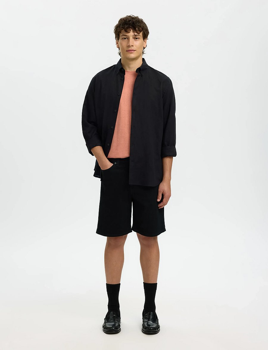 Selected - SLHREG ALEX BLACK 705 DENIM SHORT NOOS - jeans shorts - black denim - 3