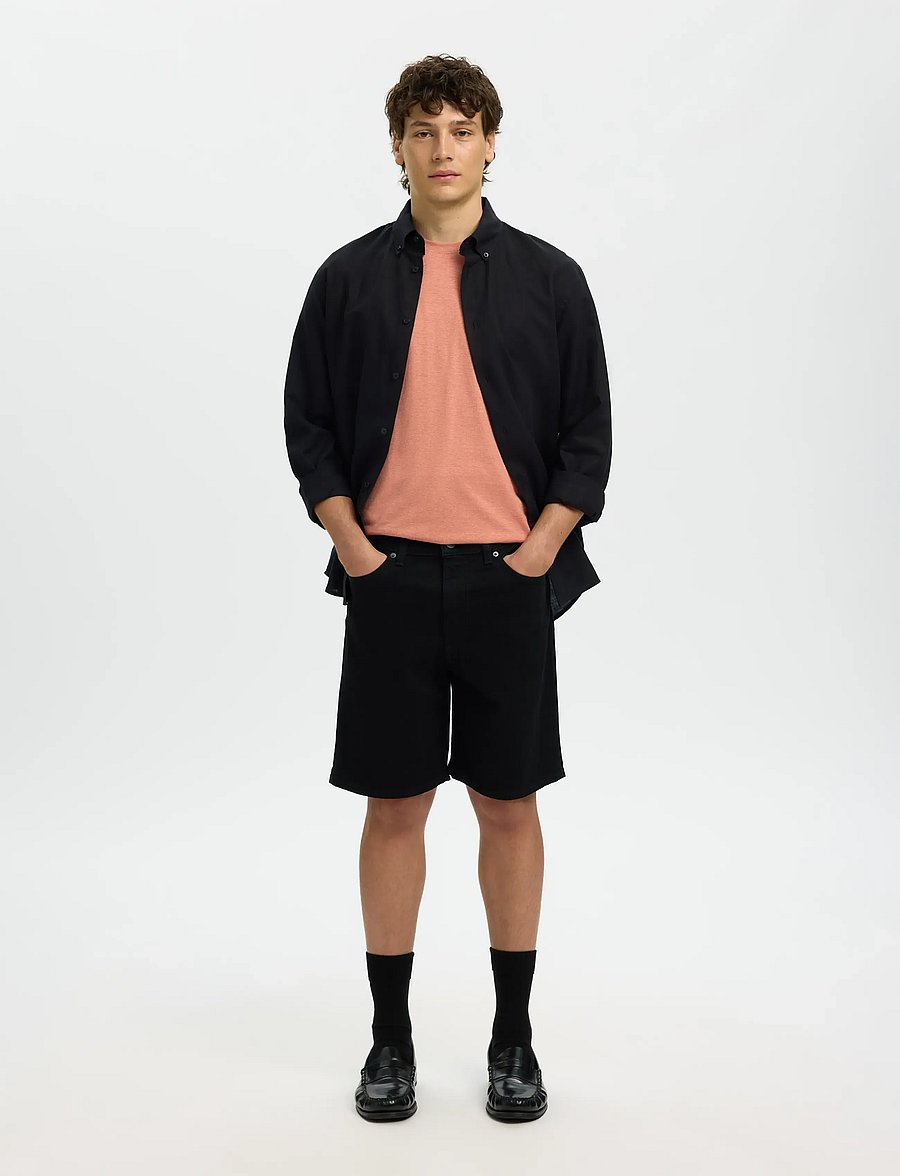 Selected - SLHREG ALEX BLACK 705 DENIM SHORT NOOS - jeans shorts - black denim - 5